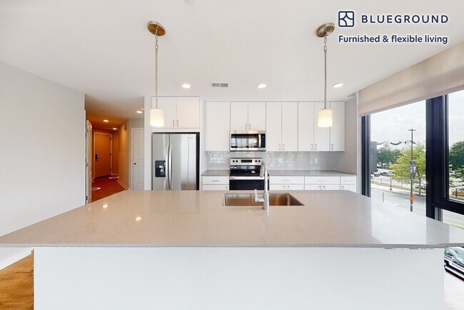 Foto del edificio - 555 S President St