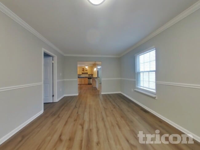 Foto del edificio - 1010 Allward Dr