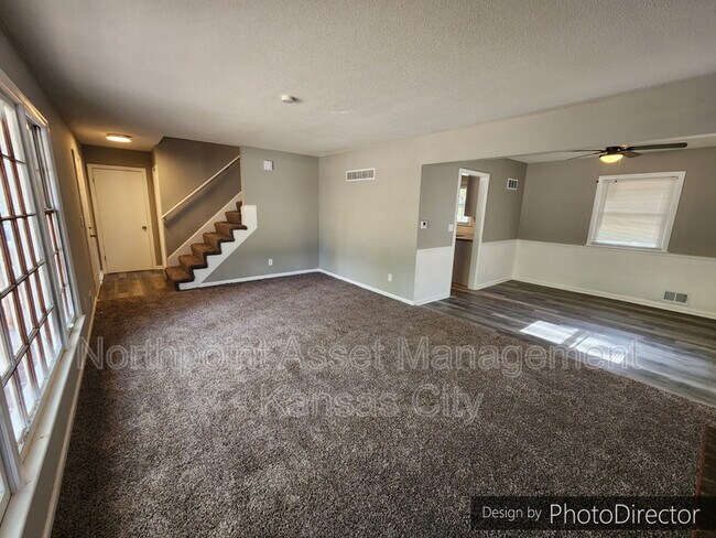 Foto del edificio - 1006 NW Range St