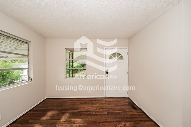 Foto del edificio - 2917 20th St N