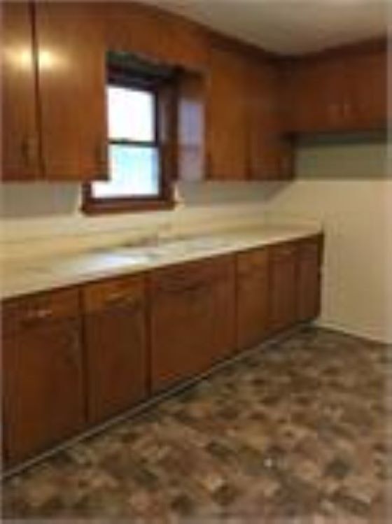 Primary Photo - 284-1 Riverside Ave