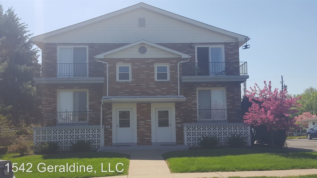 Primary Photo - 1542 Geraldine St
