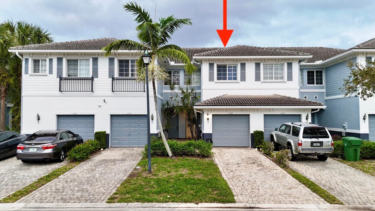 Primary Photo - 1418 NW 34th Way