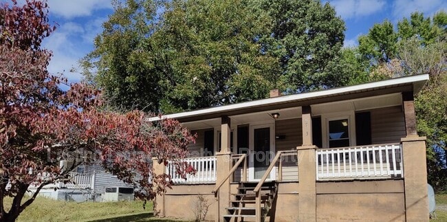 Photo - 2713 Old Greensboro Rd House