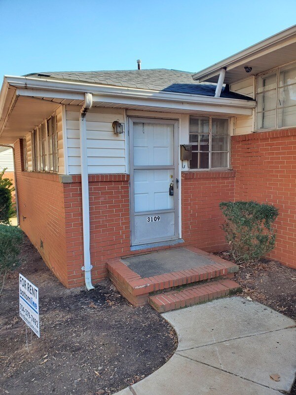 Foto principal - 3109 Marlborough Rd