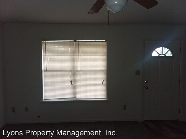 Building Photo - 2 br, 2 bath House - 2304 A PINEVIEW DR