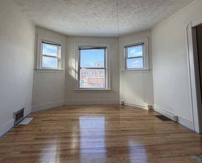 Foto del edificio - 346 Lovell St