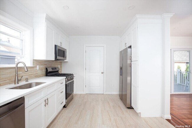 Building Photo - 310 Columbus Pkwy