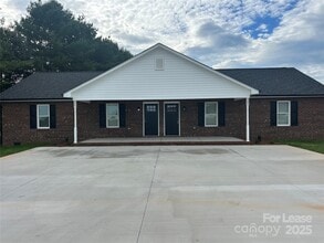 Building Photo - 3297 Paul Elmore Rd