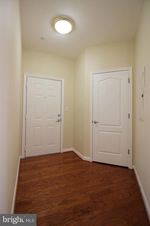 Foto del edificio - 1641 Ladue Ct