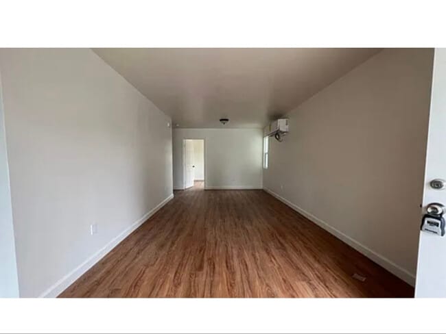 Building Photo - 6827 San Luis St