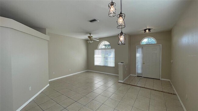 Foto del edificio - 6214 White Clover Cir