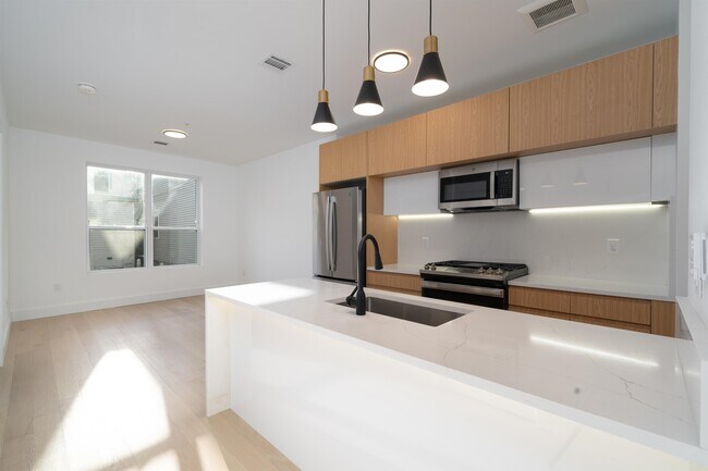 Foto del edificio - 649 38th St