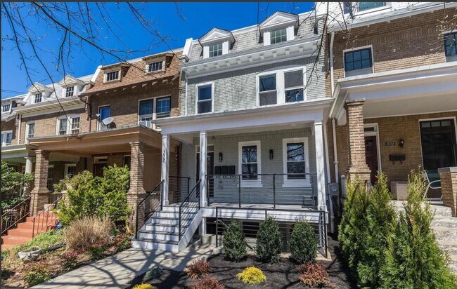 Foto del edificio - 307 Taylor St NW