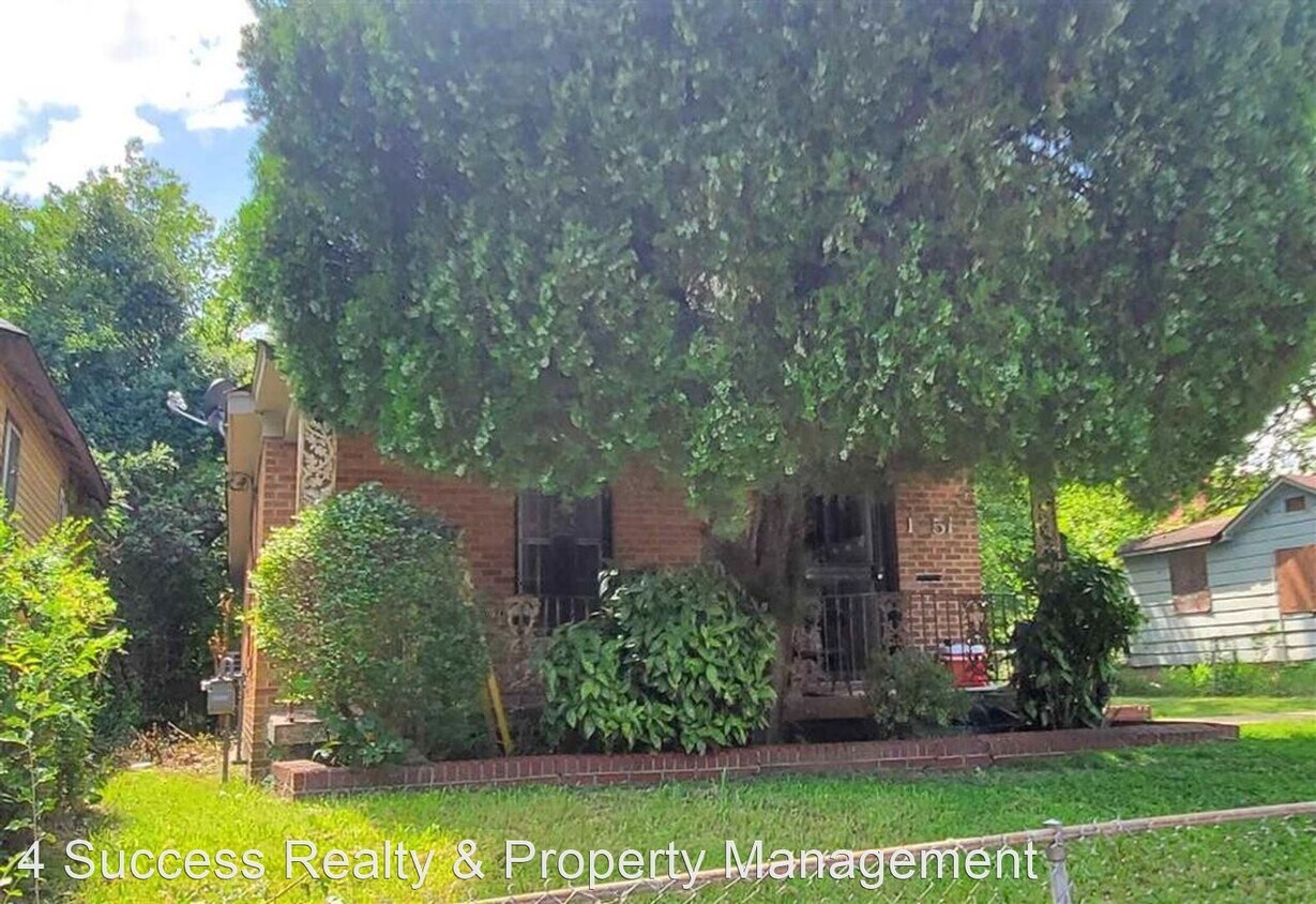 Primary Photo - 3 br, 1 bath House - 1551 Victor
