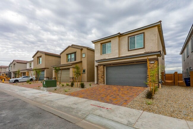 Building Photo - Brand New Never Lived In 3 Bedroom Southwe...