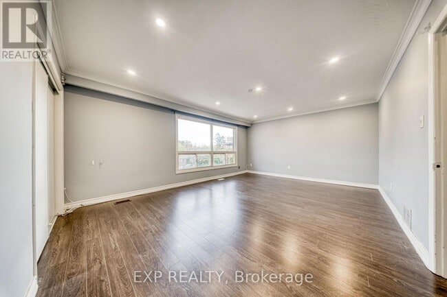 Building Photo - 588 Warden Ave