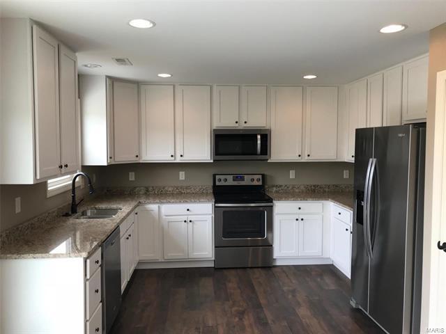 Building Photo - 165 Lake Tucci Cir