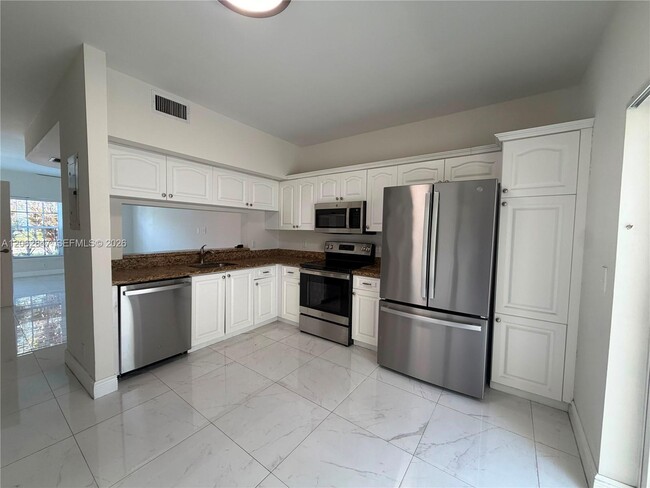Building Photo - 9820 NW 56th Pl