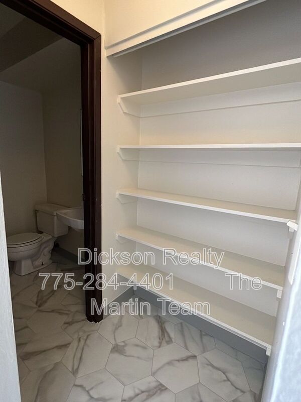 Foto del edificio - 1402 E 9th St