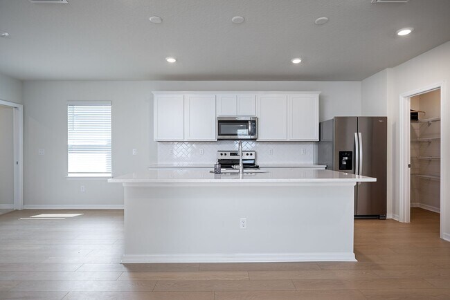 Building Photo - BRAND NEW HOME in EVERBE community by Pulte!