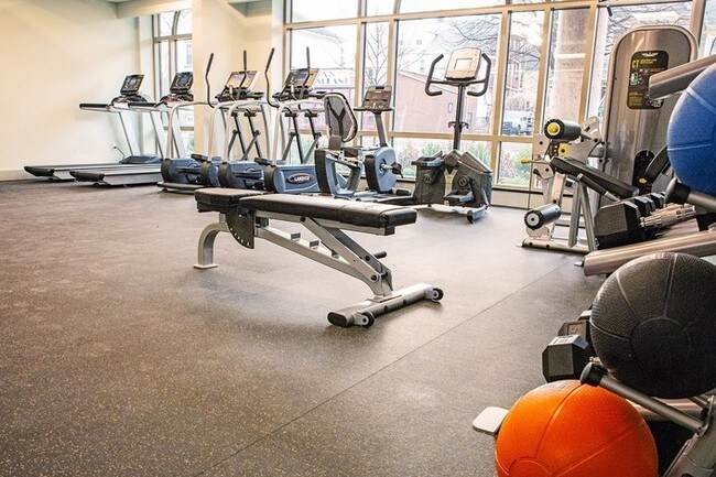 Gimnasio - Midd-Town Apartments