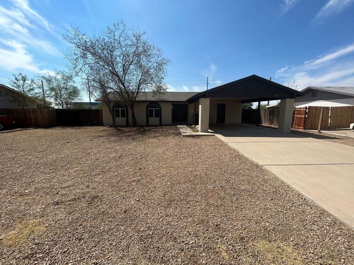Foto principal - Amazing 3 Bed / 2 Bath in Peoria