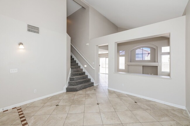 Building Photo - 4456 Wellsboro St