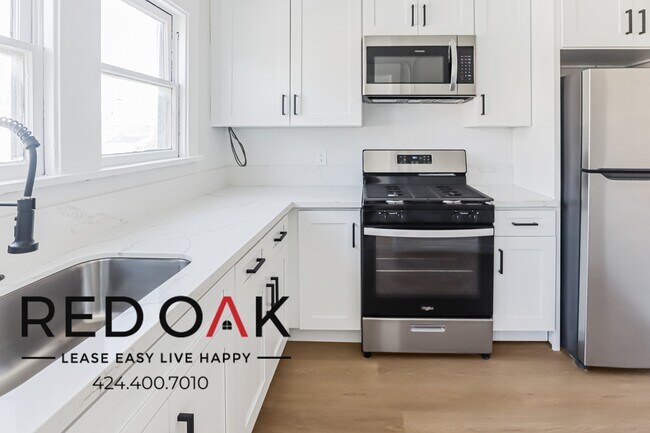 Foto del edificio - 1026 W 22nd St