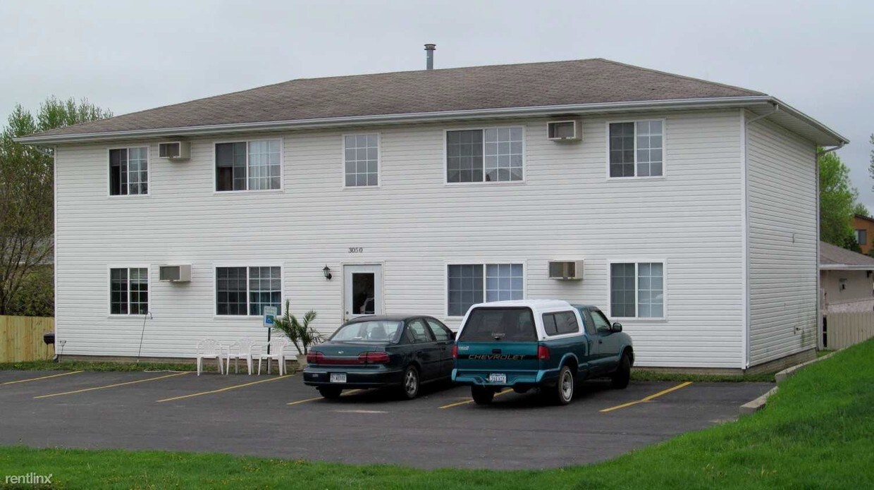 Primary Photo - 3050 9th St