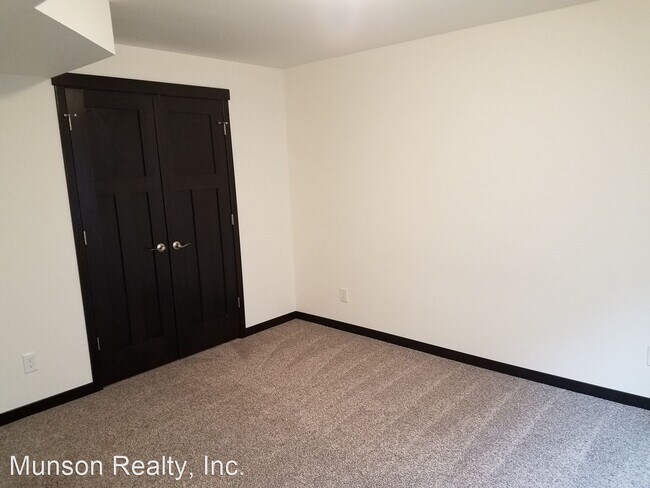 Foto del edificio - 4 br, 3 bath House - 1607 Maple Drive