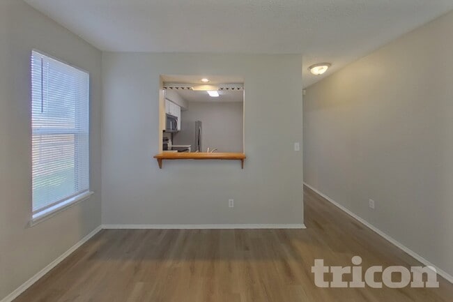 Foto del edificio - 606 Radnor Ln