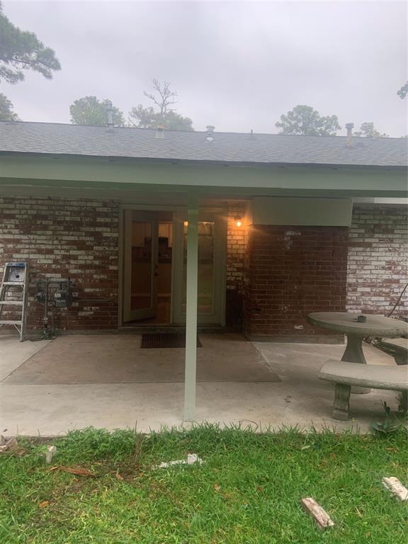 Foto del edificio - 12110 Wood Forest Dr