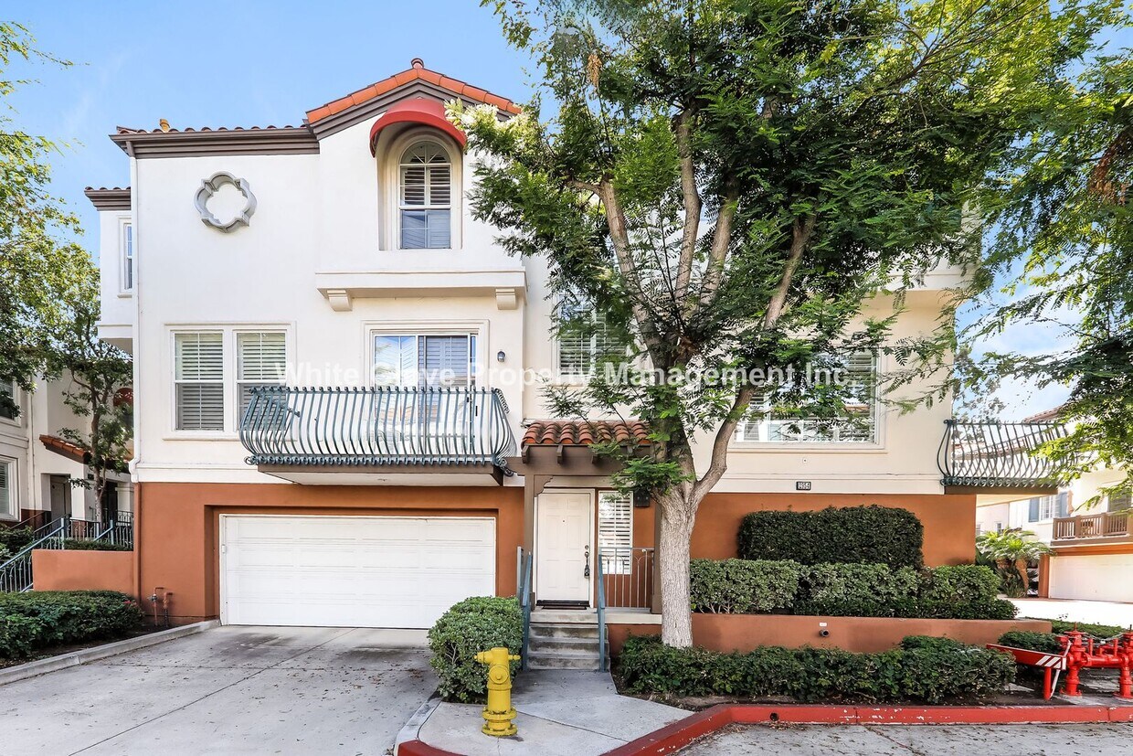 Primary Photo - 2 Bedroom Tustin Ranch Condo