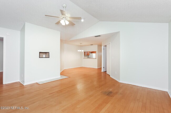 Foto del edificio - 11167 Caroline Crest Dr