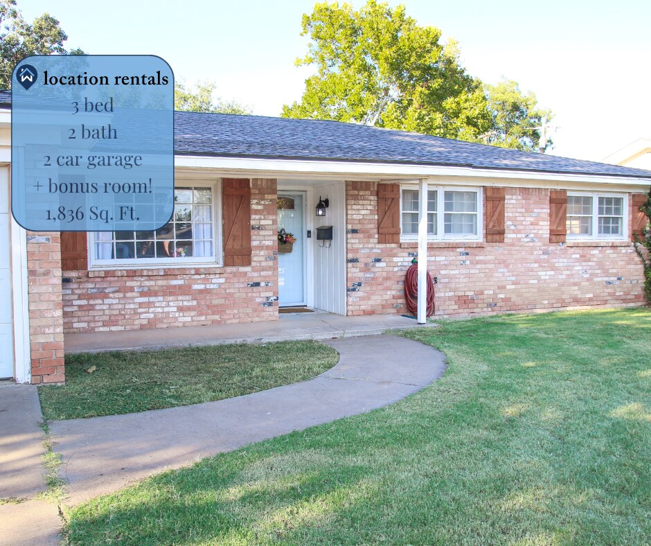 Primary Photo - Large Updated Home!
