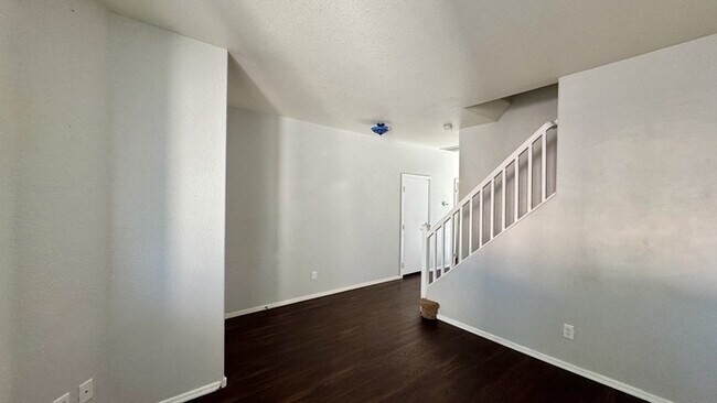 Foto del edificio - 1221 E Chambers St