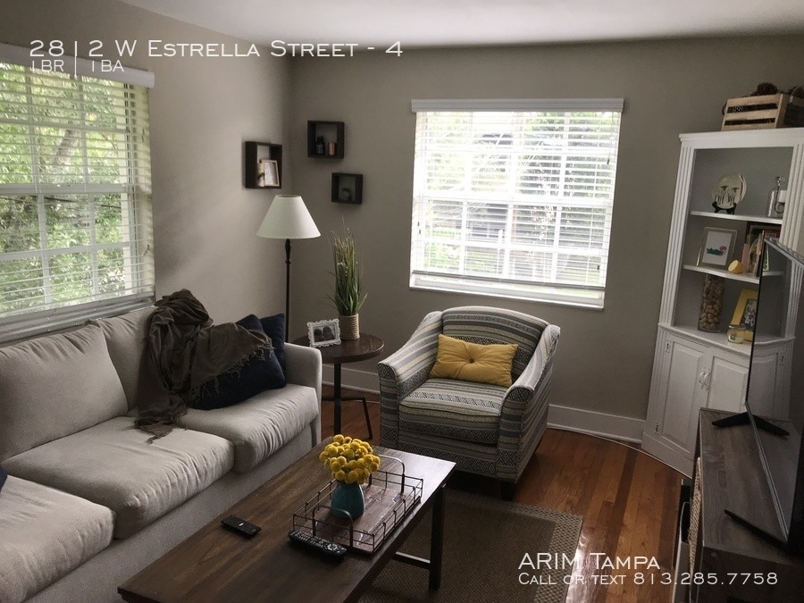 Primary Photo - Charming 2nd Story Apartment -- South Tampa