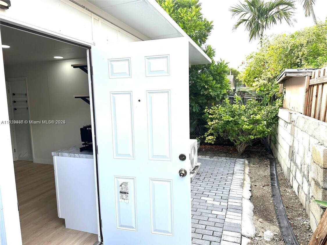 Foto principal - 8235 SW 41st Terrace