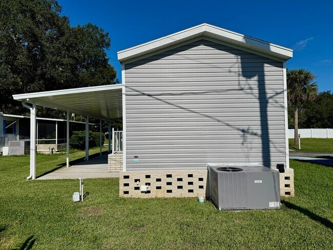 Foto del edificio - 956 N Colonial Cir