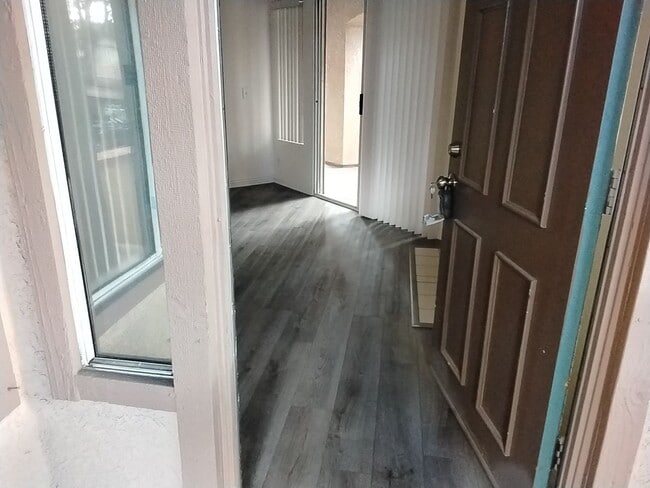 Building Photo - We know how important it is to come home to a relaxing and welcoming atmosphere! Beautiful 2 Bedr...