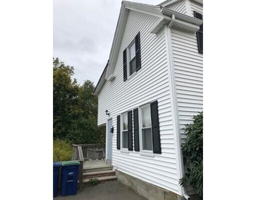 Primary Photo - 397 Commercial St