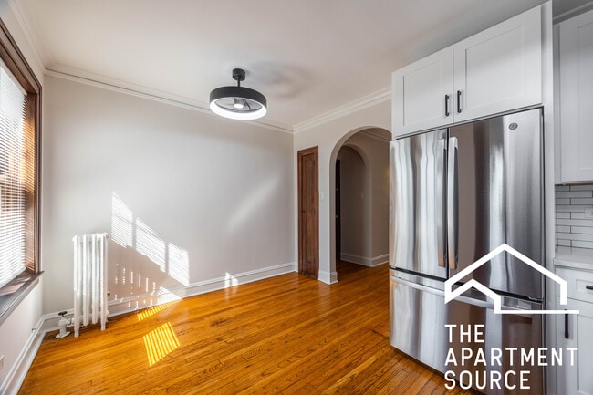 Building Photo - 3126.5 North Spaulding Ave. Unit 1E
