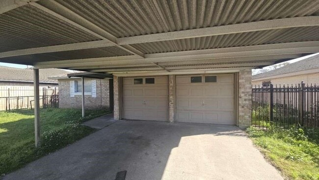 Building Photo - 1122 Havner Ln