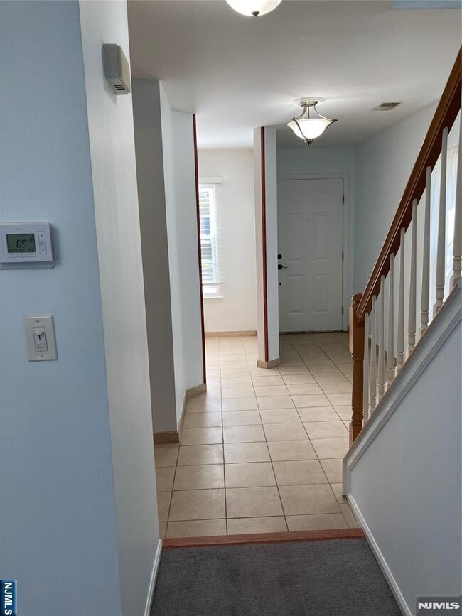 Building Photo - 2388 Quill Ct