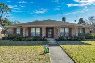 Building Photo - 5711 Darnell St