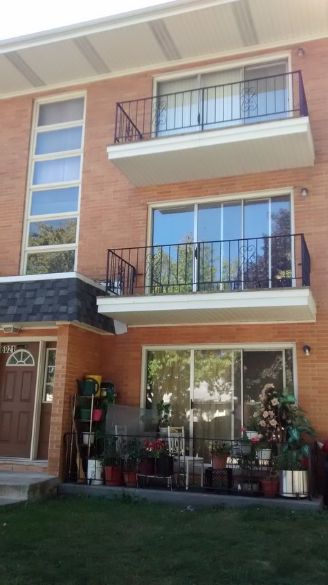 This is the balcony - 6021 Marshall Ave