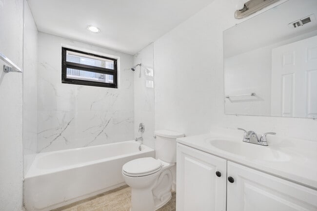 Building Photo - Three Kings on 135th