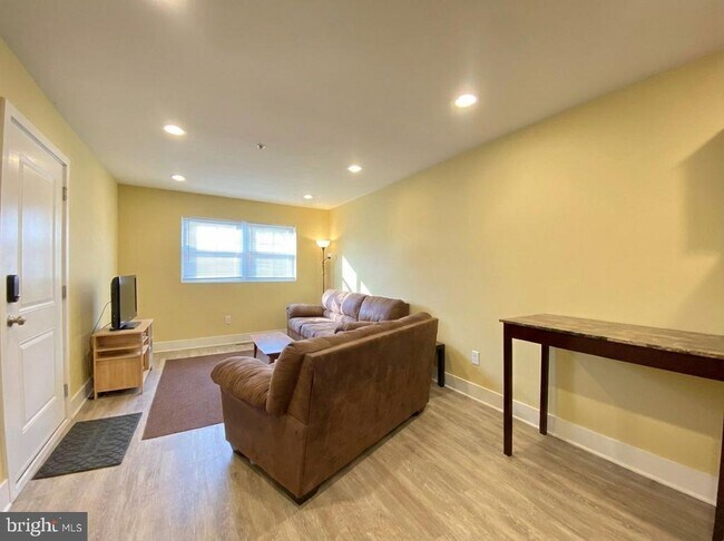 Foto del edificio - 2214 N Camac St