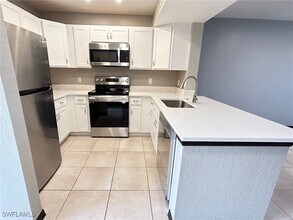Building Photo - 8284 Key Royal Cir